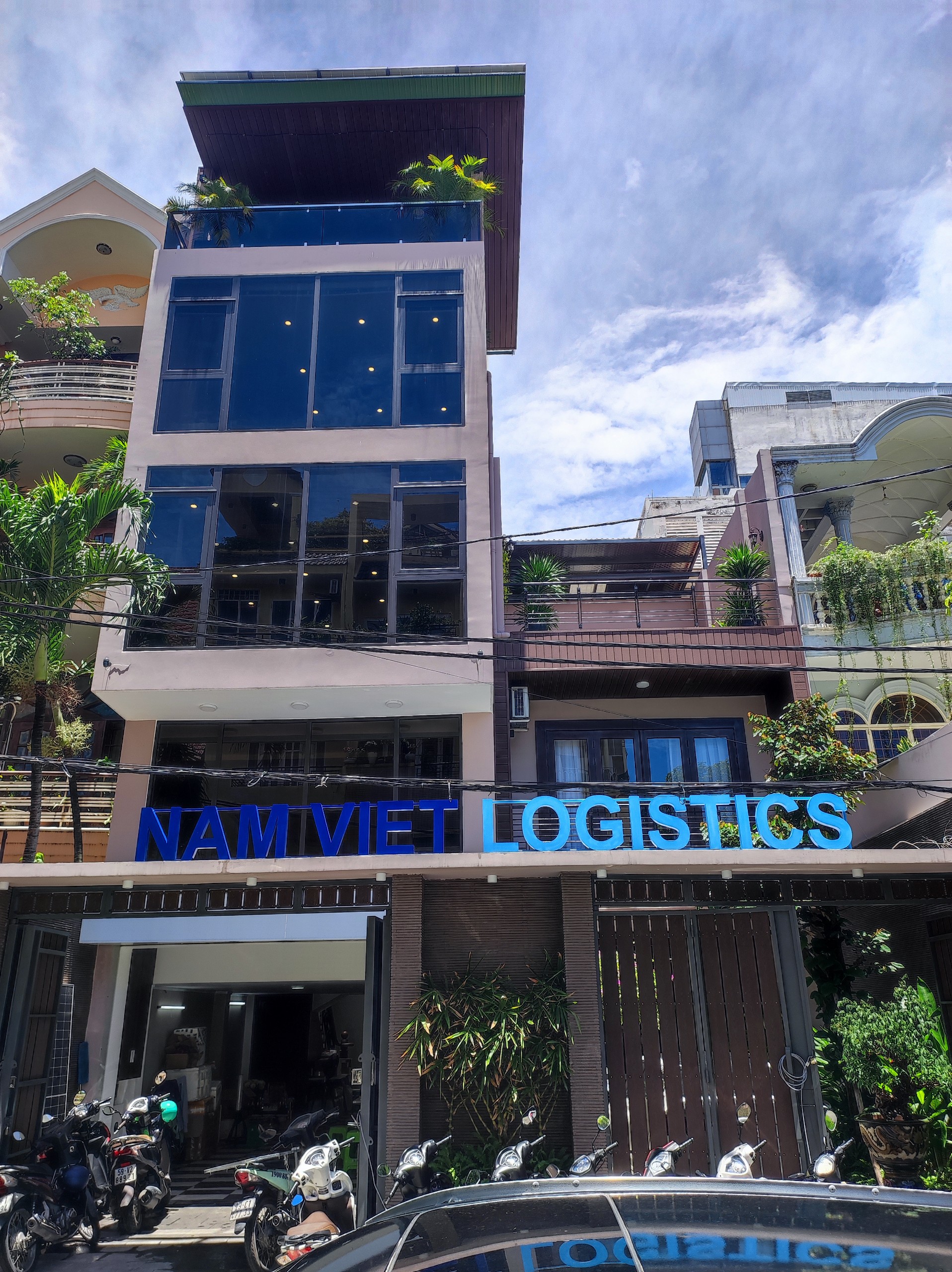 Nam Việt Logistics